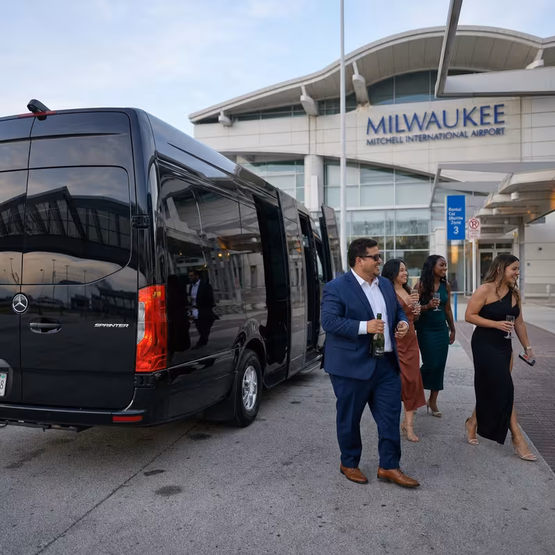 Milwaukee Mitchell International Airport (MKE)